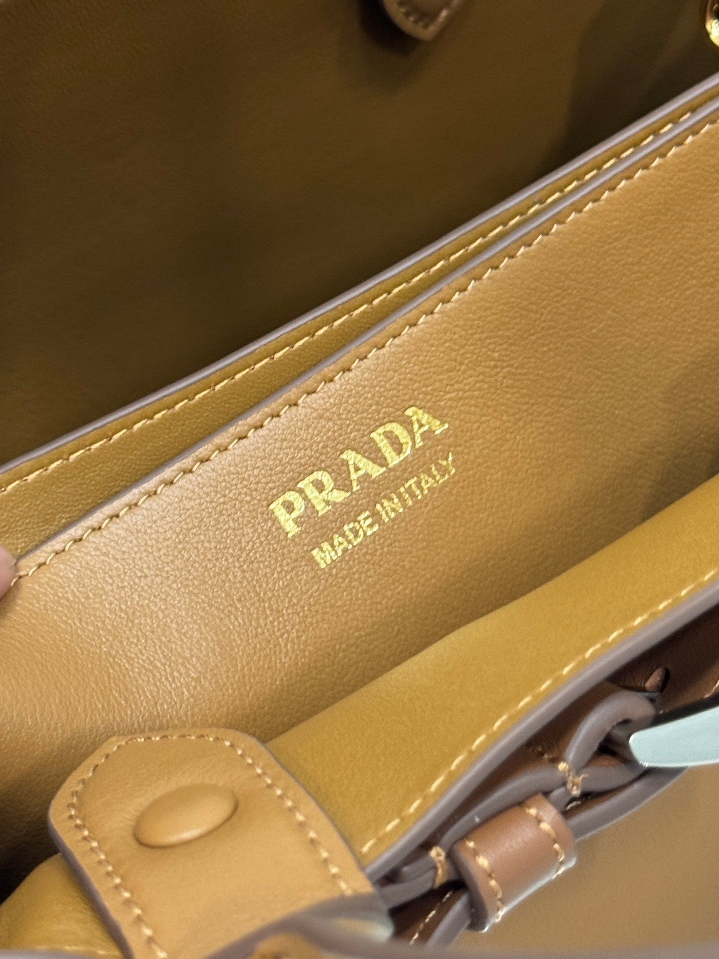 SAC CABAS AVEC CEINTURE 32 EN CUIR DE VEAU IMPORTÉ MARRON CIDRE