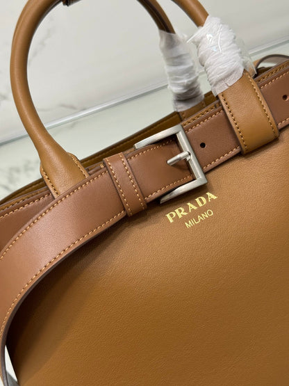 SAC CABAS AVEC CEINTURE 32 EN CUIR DE VEAU IMPORTÉ MARRON CIDRE