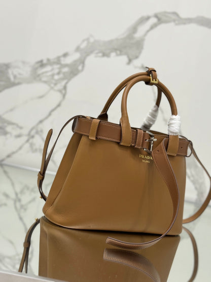 SAC CABAS AVEC CEINTURE 32 EN CUIR DE VEAU IMPORTÉ MARRON CIDRE