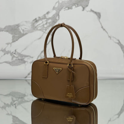 SAC À MAIN MOYEN 30 EN NYLON BOIS DE CERISIER ET GARNITURES EN CUIR DE VEAU