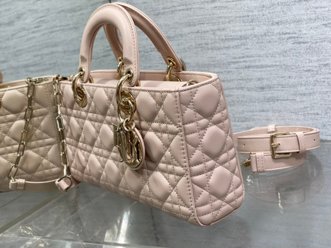 D-JOY 26 LADY MOYENNE EN CUIR D'AGNEAU ROSE POUDRÉ