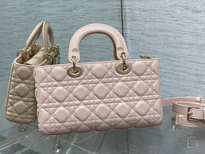 D-JOY 26 LADY MOYENNE EN CUIR D'AGNEAU ROSE POUDRÉ