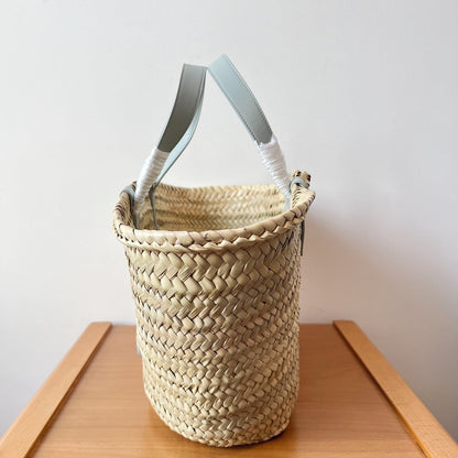 Sac à dos classique souple pour adolescent 21 cm en raphia et cuir de veau bleu nuage