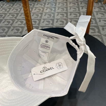 CASQUETTE DE BASEBALL EN SATIN DE SOIE GRIS PÂLE 404863