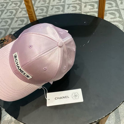 CASQUETTE DE BASEBALL EN SATIN DE SOIE ROSE CLAIR 404864 