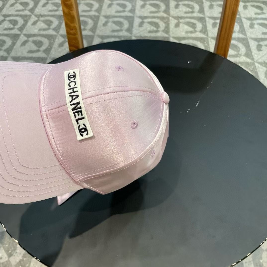 CASQUETTE DE BASEBALL EN SATIN DE SOIE ROSE CLAIR 404864 