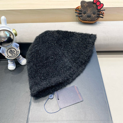 CHAPEAU BOB EN FOURRURE DE LAPIN NOIR 404833