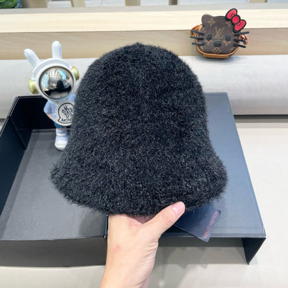 CHAPEAU BOB EN FOURRURE DE LAPIN NOIR 404833