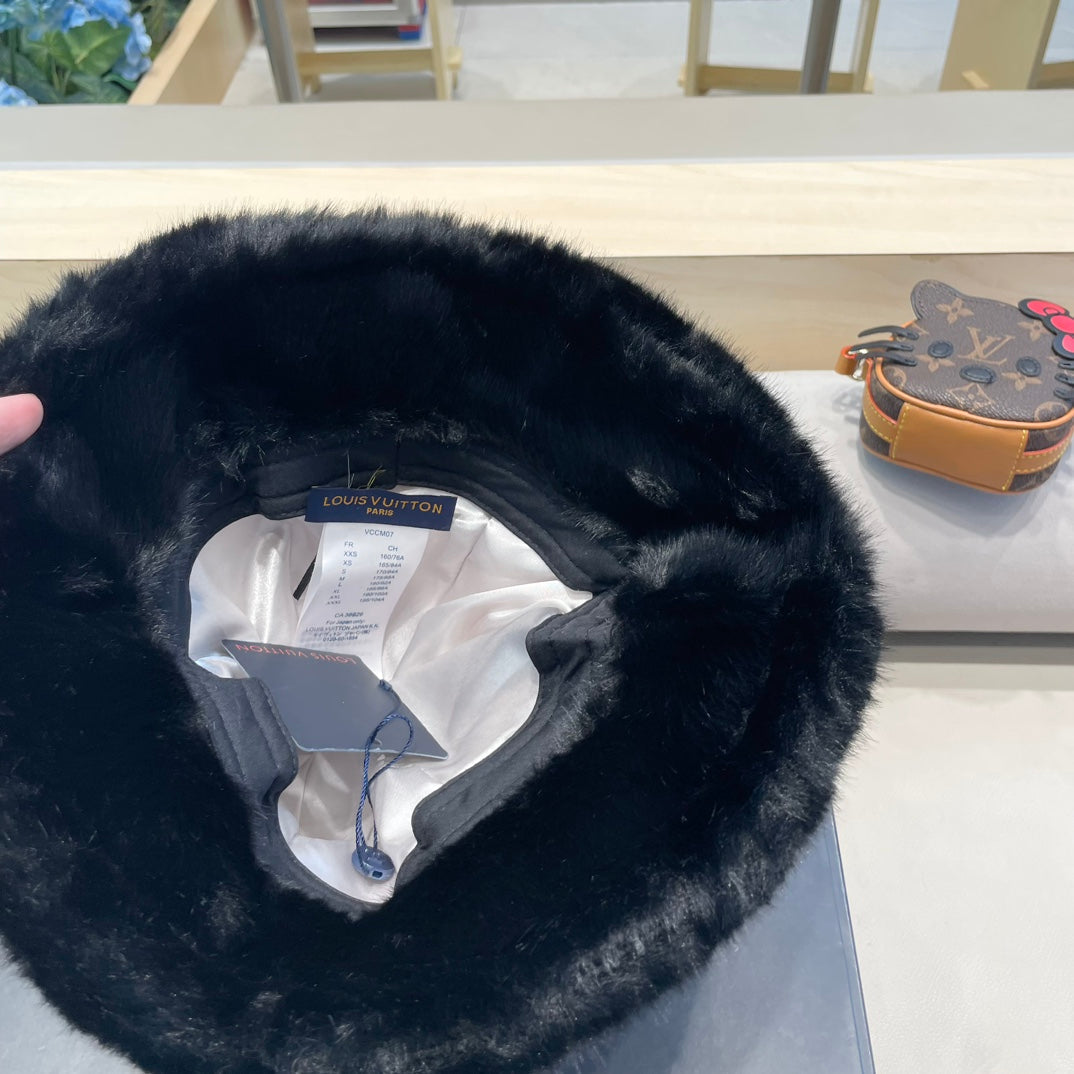 CHAPEAU DE PÊCHEUR EN MÉLANGE DE LAINE NOIRE ET DE FOURRURE DE LAPIN BLANC 409759