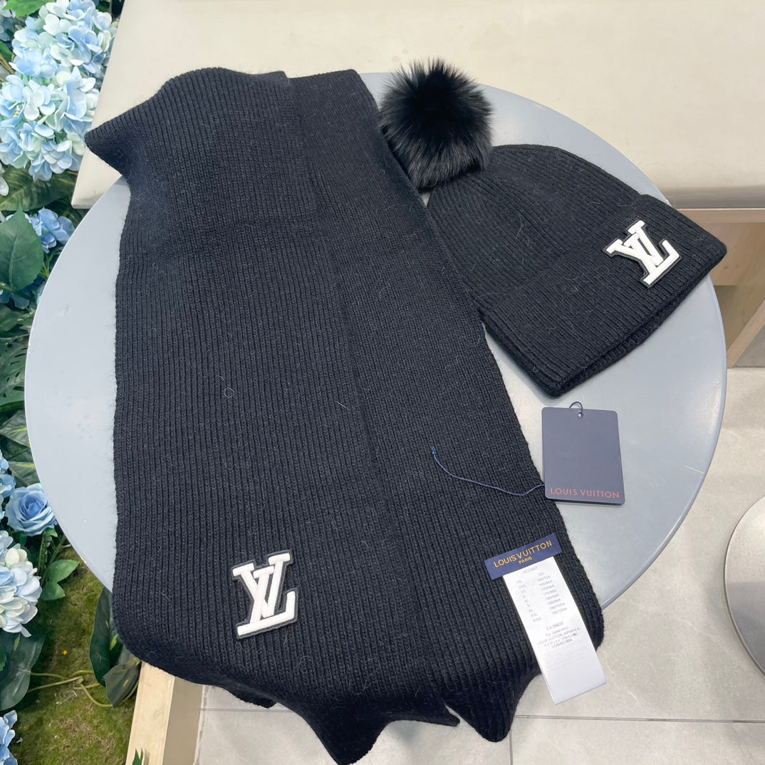 ENSEMBLE ÉCHARPE ET BONNET EN LAINE NOIRE ET FOURRURE DE RENARD 414772 