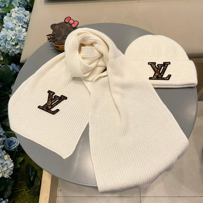 ENSEMBLE ÉCHARPE ET BONNET CLASSIQUES EN LAINE BLANCHE 414786 