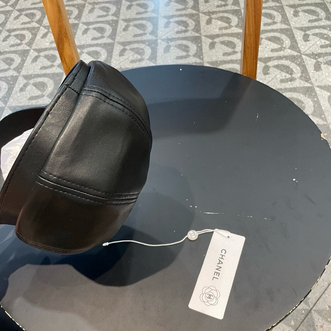 CASQUETTE BAKER BOY EN CUIR DE VEAU MARRON TORTILLA 419446 