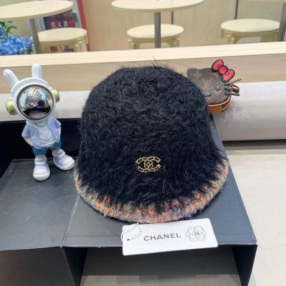 CHAPEAU BOB EN FOURRURE D'AGNEAU NOIR 419466 
