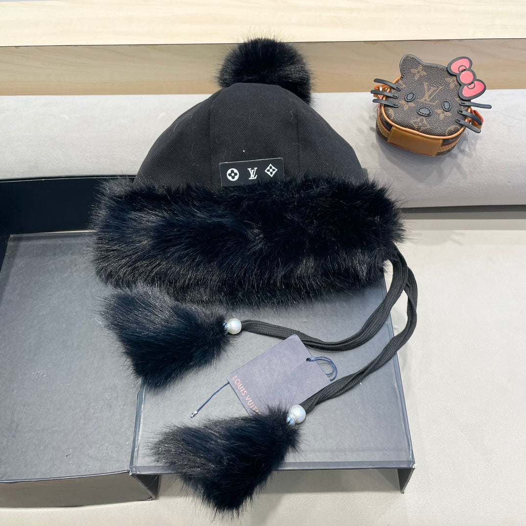 BONNET EN POLAIRE ET LAINE NOIRE 424308 