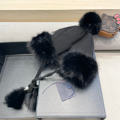 BONNET EN POLAIRE ET LAINE NOIRE 424308 