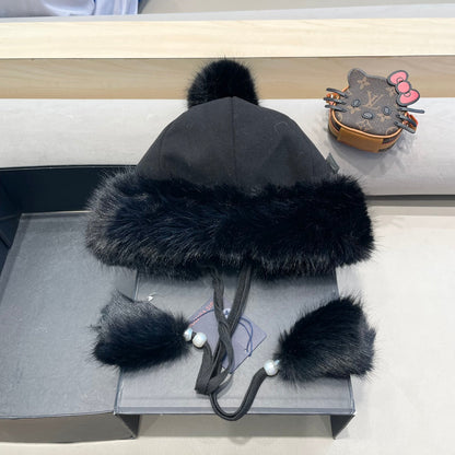 BONNET EN POLAIRE ET LAINE NOIRE 424308 