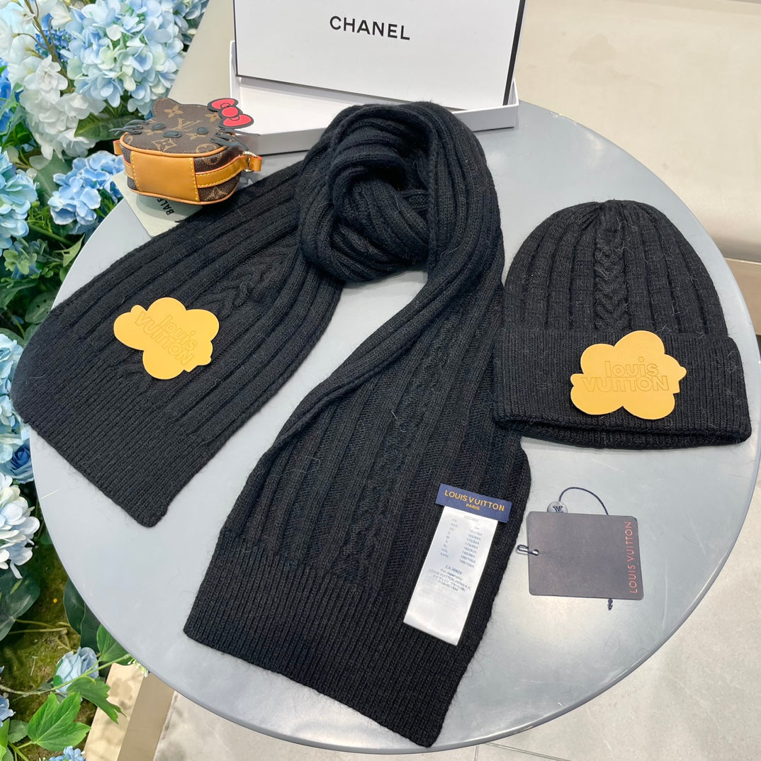 ENSEMBLE ÉCHARPE ET BONNET EN LAINE NOIRE 419147