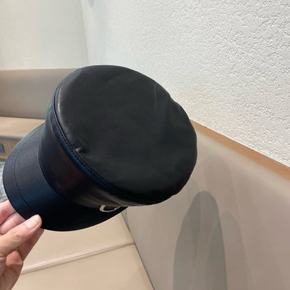 CASQUETTE Gavroche en cuir de veau noir 421107