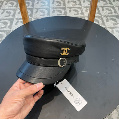 CASQUETTE Gavroche en cuir de veau noir 421107