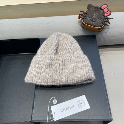BONNET EN LAINE BEIGE CAMEL AVEC NŒUD 421255 