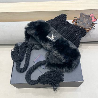 BONNET EN LAINE NOIRE AVEC OREILLES DE CHAT JAPONAIS 421256 