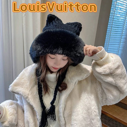 BONNET EN LAINE NOIRE AVEC OREILLES DE CHAT JAPONAIS 421256 