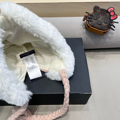 BONNET EN LAINE ROSE CLAIR AVEC OREILLES DE CHAT JAPONAIS 421258