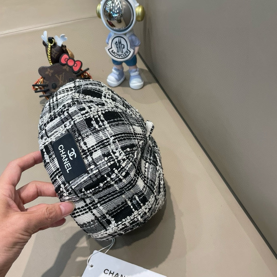 BÉRET EN TWEED DE LAINE NOIR ET BLANC 422552 