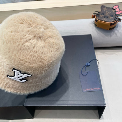 CHAPEAU BOB EN FOURRURE DE LAPIN BEIGE LATTE COSMIC 426227 