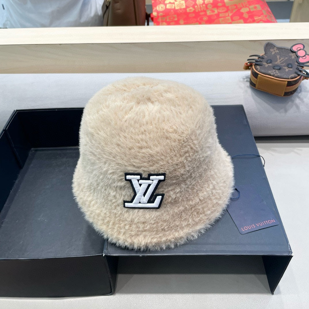 CHAPEAU BOB EN FOURRURE DE LAPIN BEIGE LATTE COSMIC 426227 
