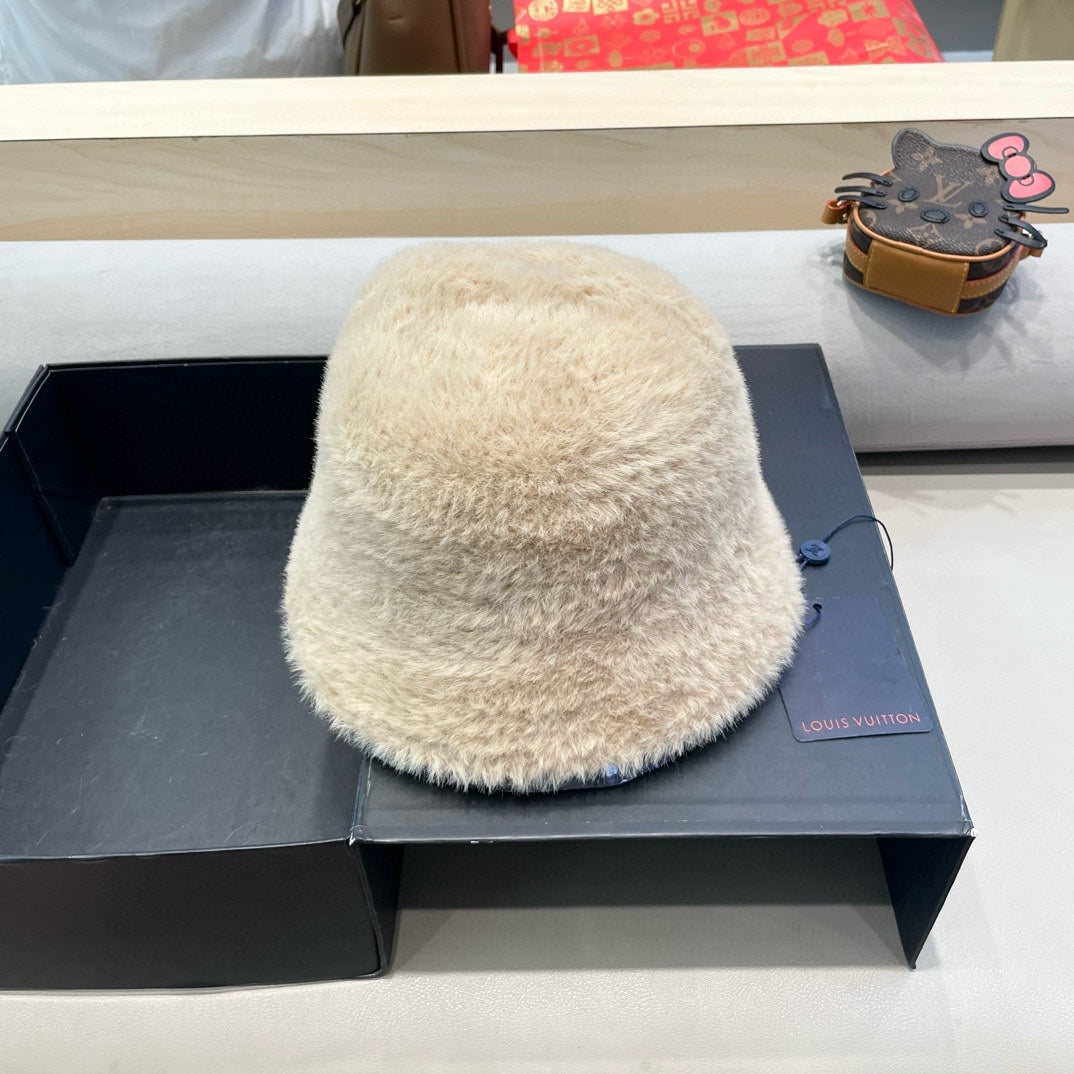 CHAPEAU BOB EN FOURRURE DE LAPIN BEIGE LATTE COSMIC 426227 