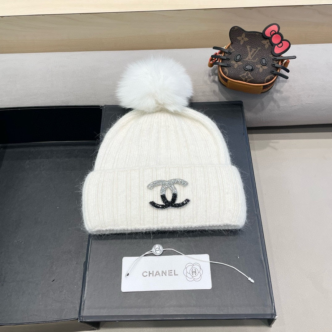 BONNET EN LAINE BLANCHE 426233 