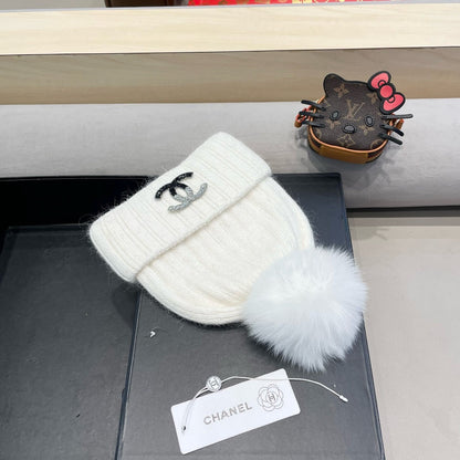 BONNET EN LAINE BLANCHE 426233 