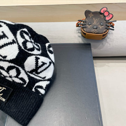 ブラックミックスホワイトウールとラビットファーのニットビーニーハット 426245 