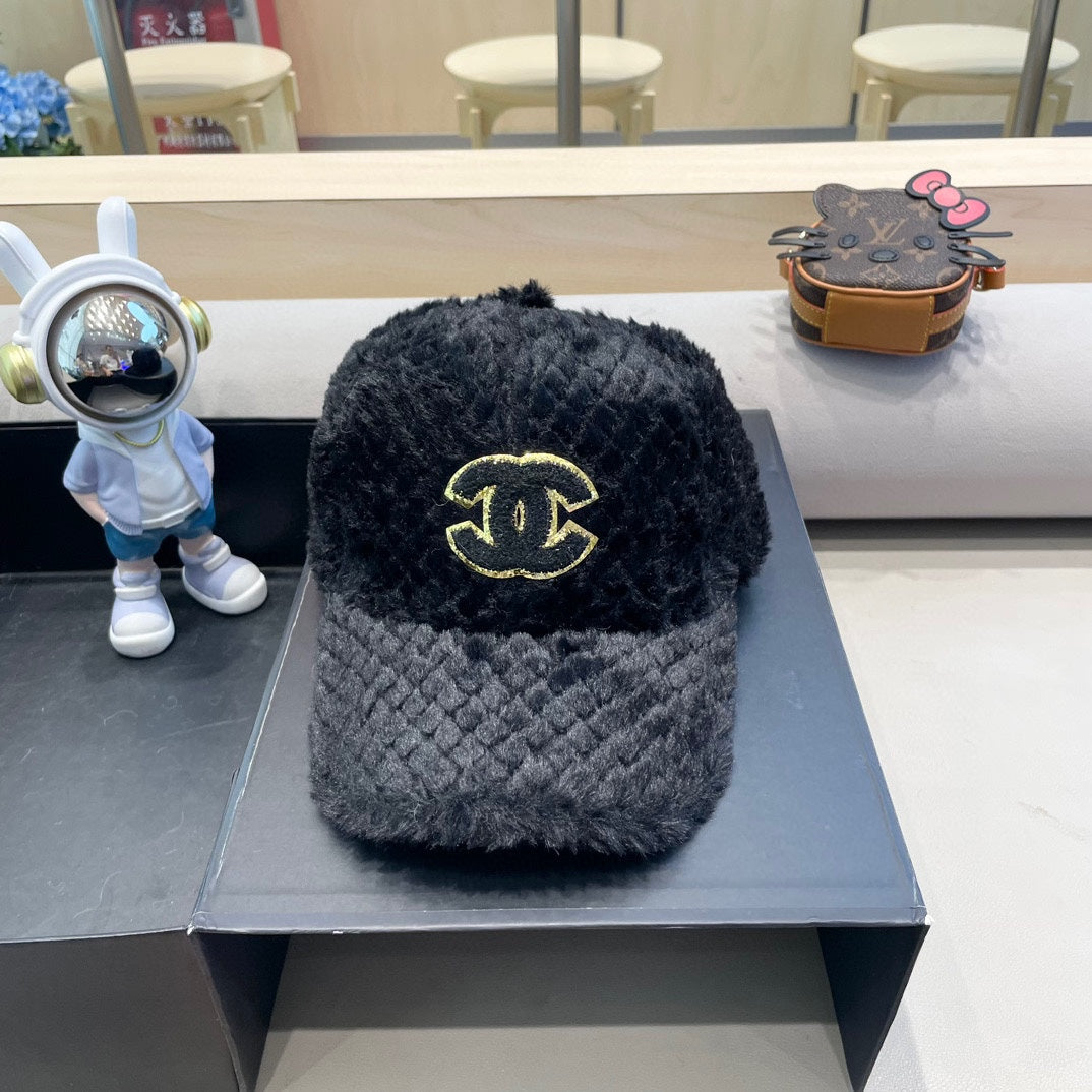 CASQUETTE DE BASEBALL EN POLAIRE NOIRE 431371 