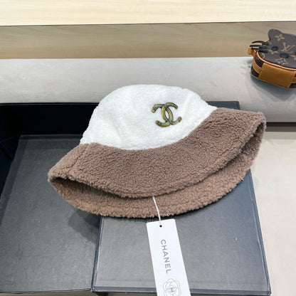 CHAPEAU BOB EN LAINE D'AGNEAU BLANC MIXTE MARRON MOYEN 431622 