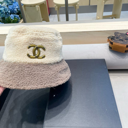 CHAPEAU BOB EN LAINE D'AGNEAU BEIGE MÉLANGÉE MARRON WENGÉ 431623 