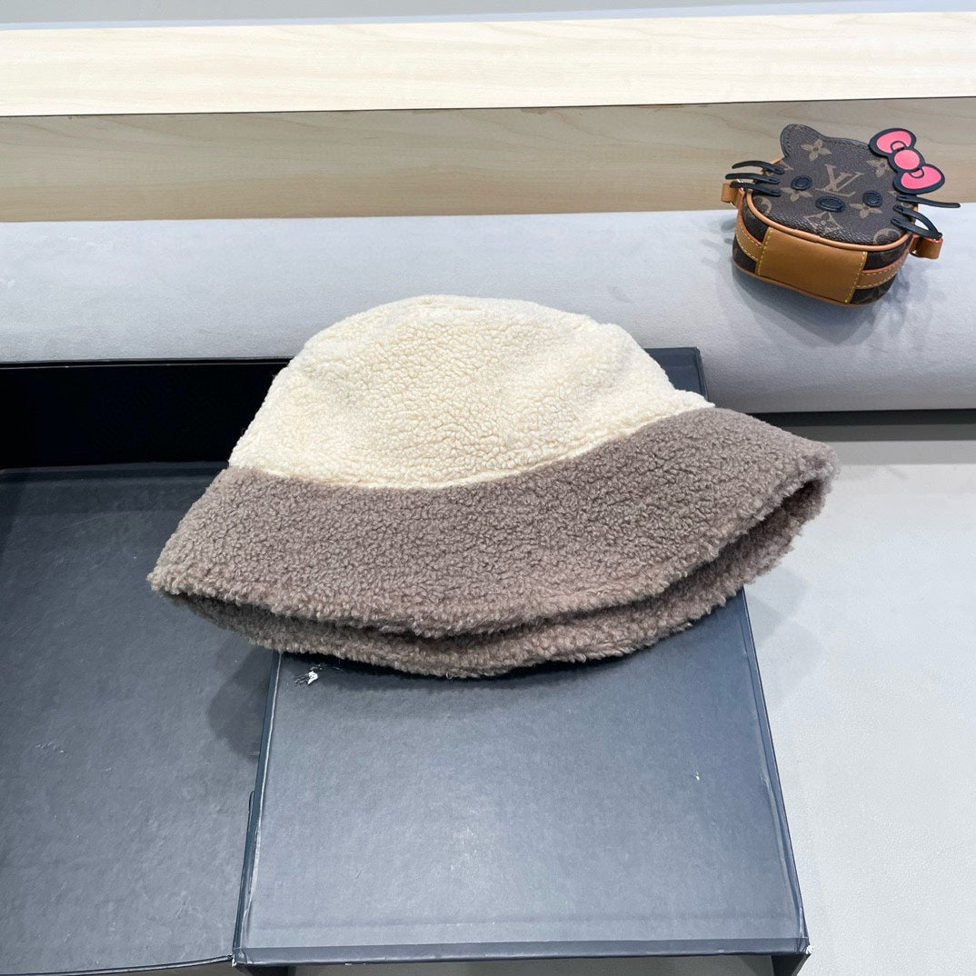 CHAPEAU BOB EN LAINE D'AGNEAU BEIGE MÉLANGÉE MARRON WENGÉ 431623 