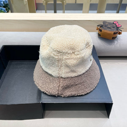 CHAPEAU BOB EN LAINE D'AGNEAU BEIGE MÉLANGÉE MARRON WENGÉ 431623 