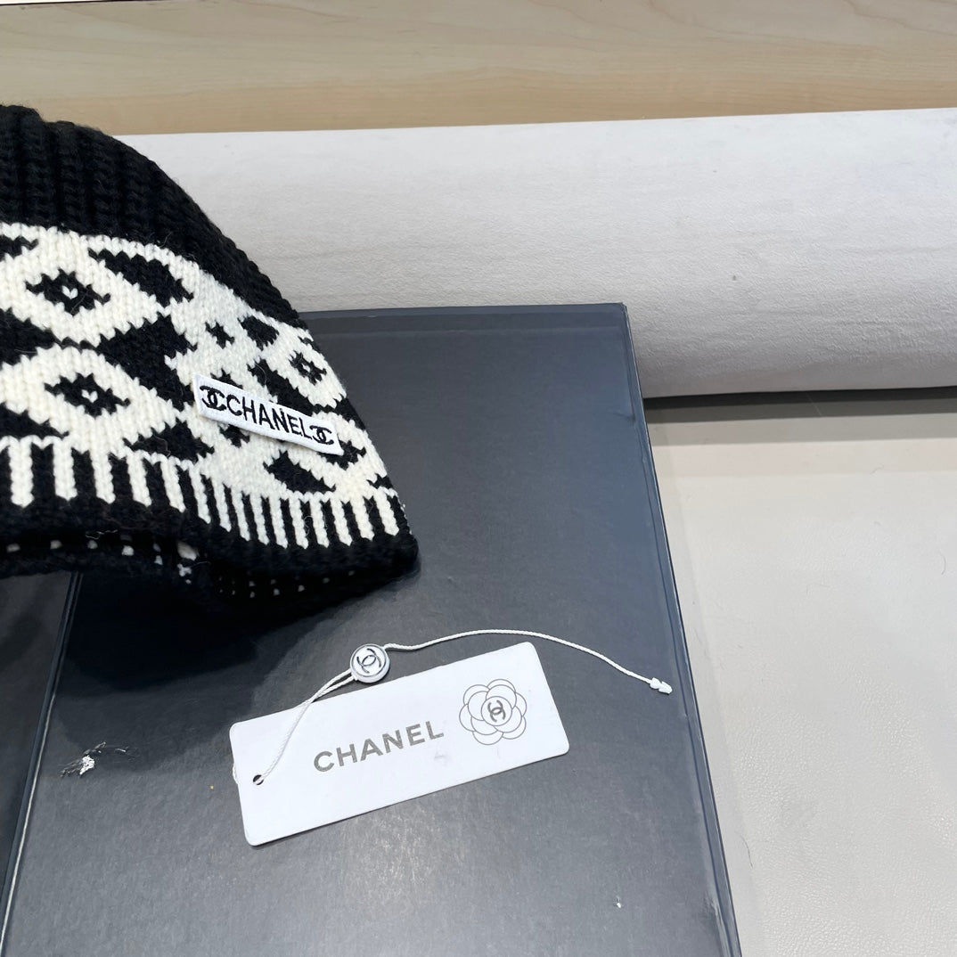 BONNET EN LAINE MÉLANGÉE NOIRE ET BLANCHE 431698 