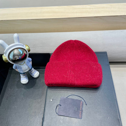 BONNET EN LAINE ROUGE ET FOURRURE DE LAPIN 433476 