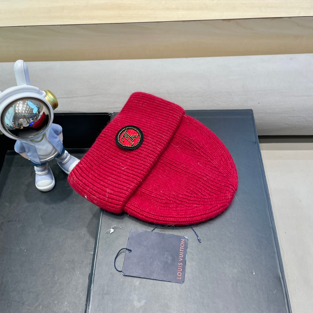 BONNET EN LAINE ROUGE ET FOURRURE DE LAPIN 433476 