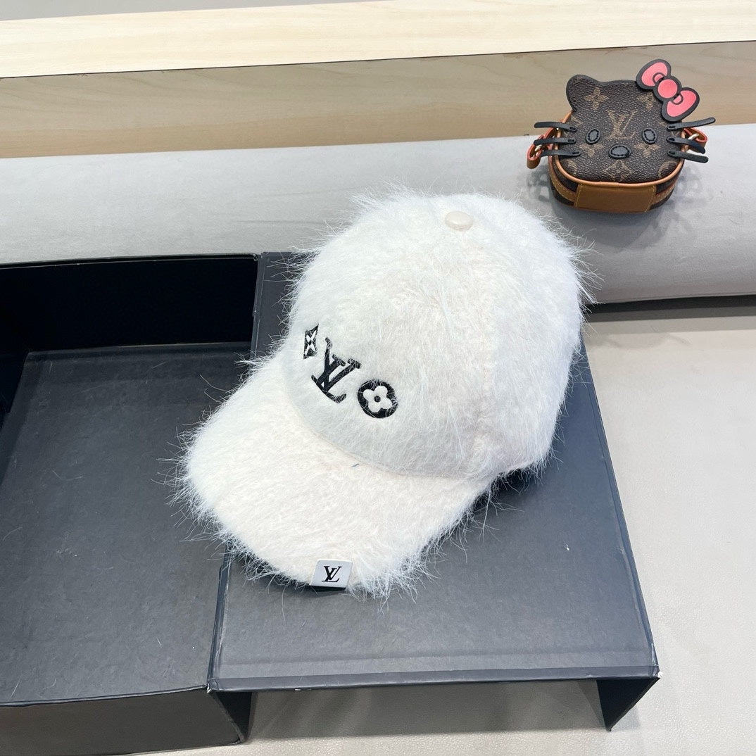 CASQUETTE DE BASEBALL EN FOURRURE DE LAPIN BLANC 434935