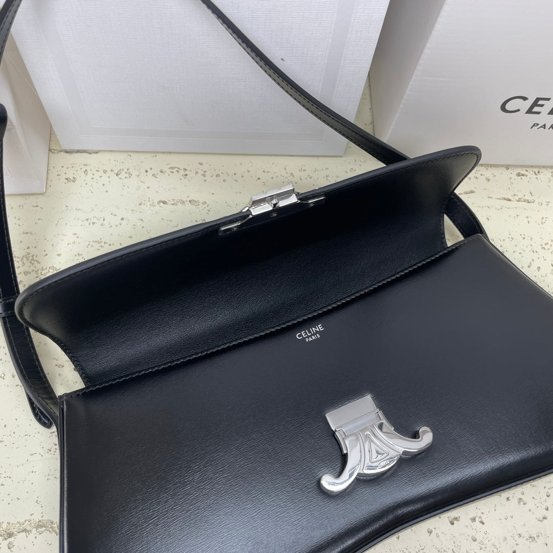 ローラ バゲットバッグ 28 ブラック シャイニーカーフスキン