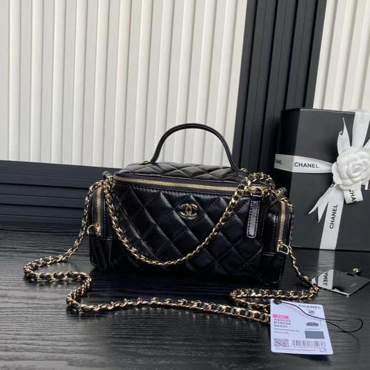 SAC POUR APPAREIL PHOTO MOYEN 23 EN CUIR D'AGNEAU NOIR QUINCAILLERIE DORÉ