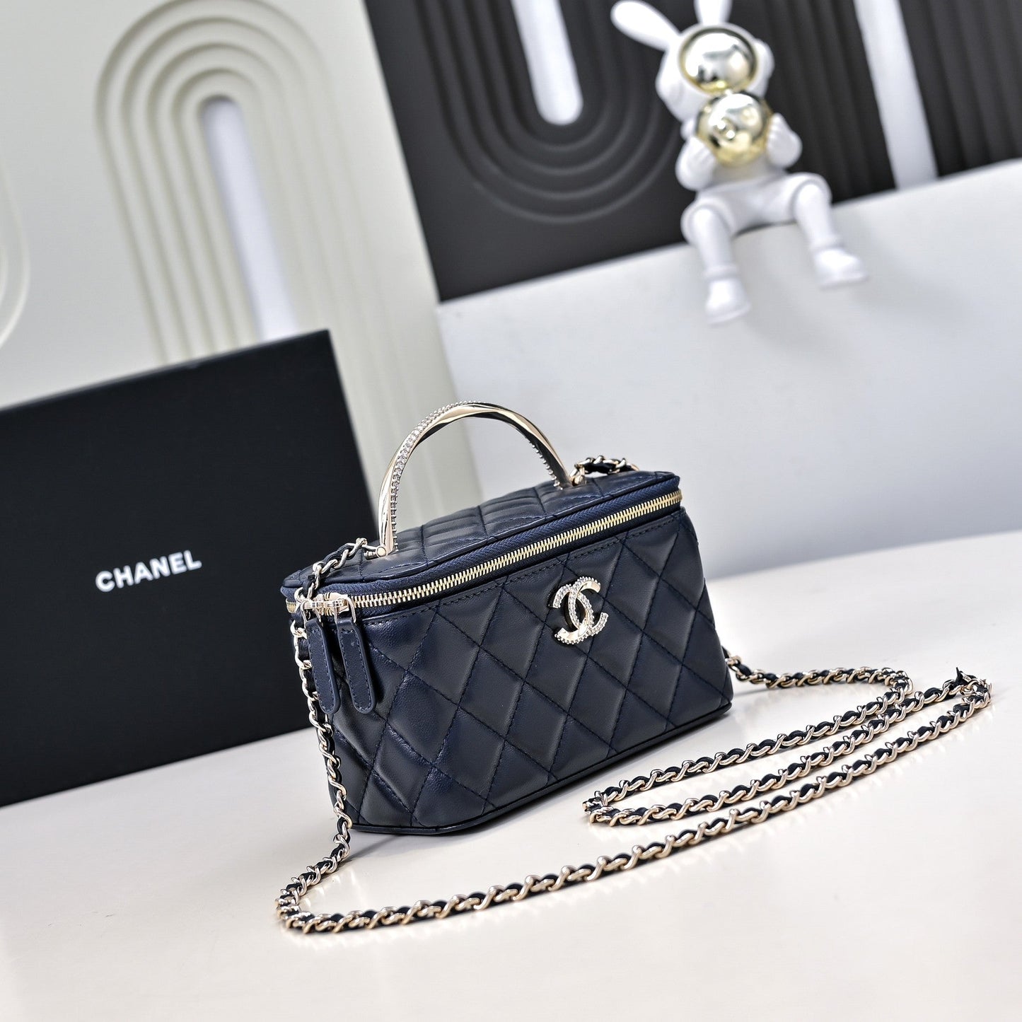 CC 24K バニティトップハンドル 17cm ブルー ラムスキン シルバー金具