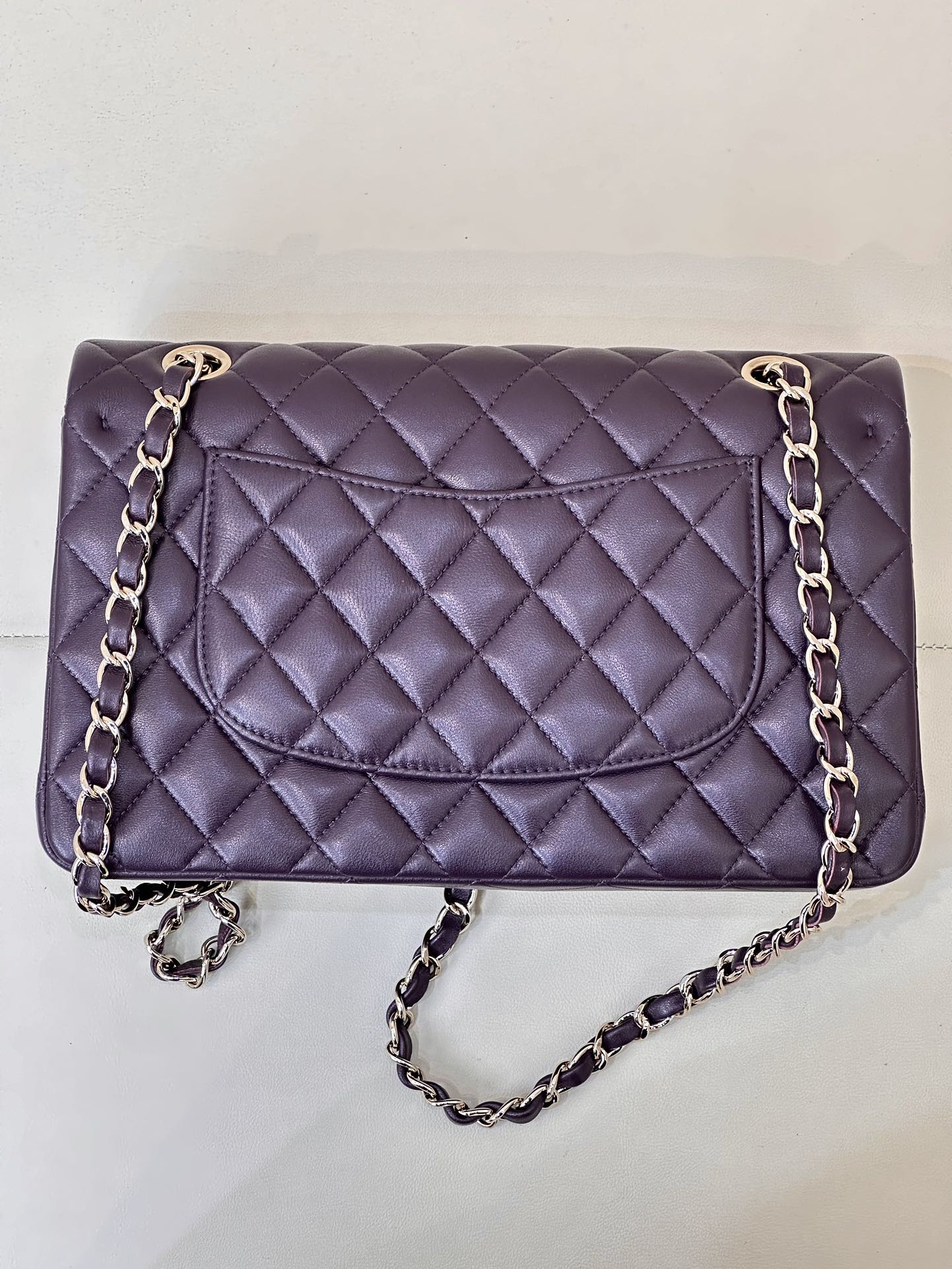 クラシックフラップ 25cm バイオレットラムスキン ライトゴールド金具