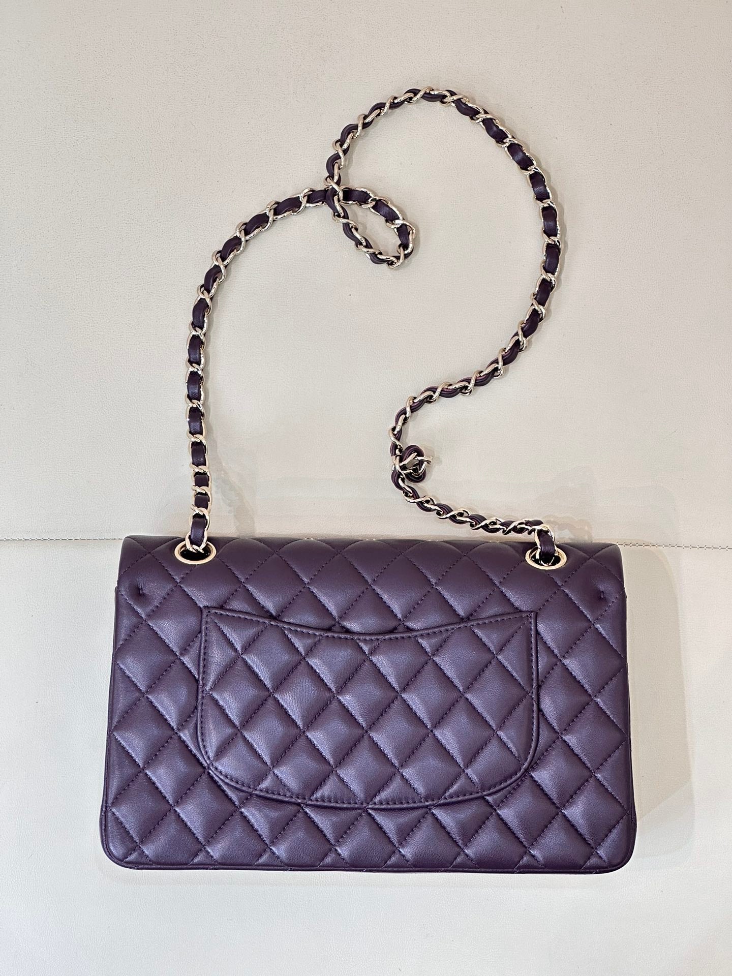 クラシックフラップ 25cm バイオレットラムスキン ライトゴールド金具