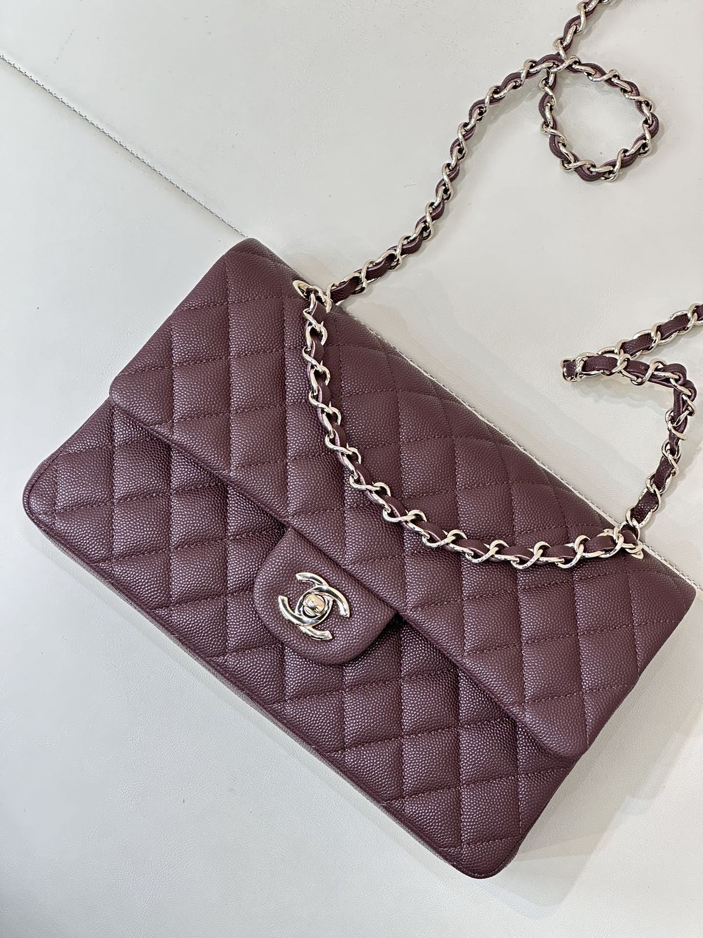 RABAT CLASSIQUE 23CM BORDEAUX CAVIAR QUINCAILLERIE OR CLAIR 