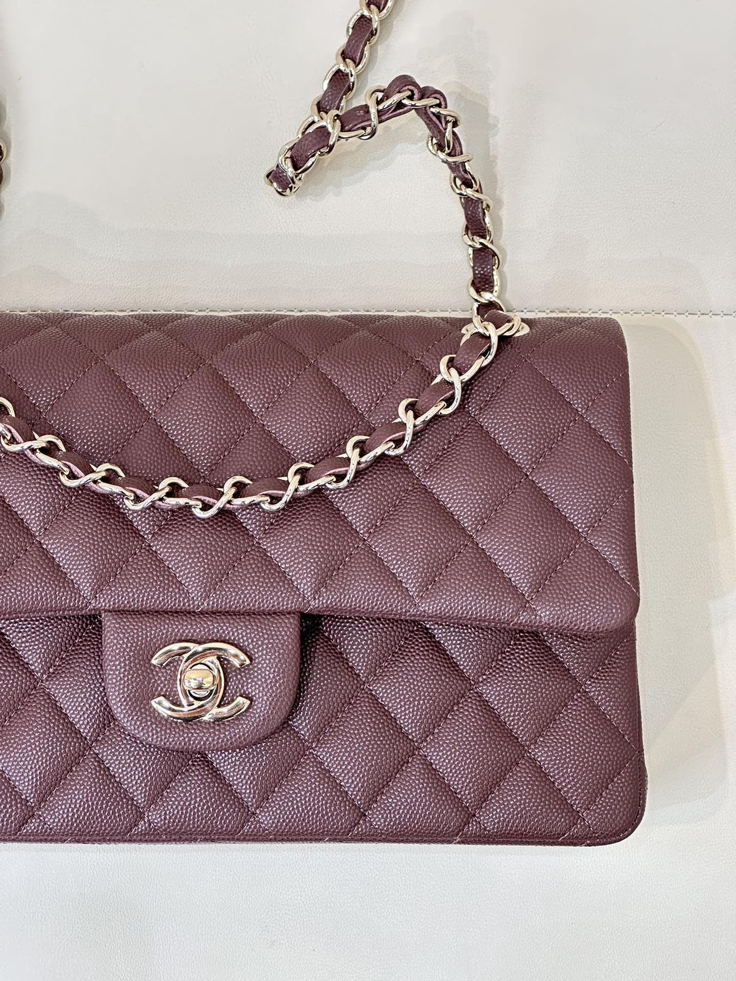 RABAT CLASSIQUE 23CM BORDEAUX CAVIAR QUINCAILLERIE OR CLAIR 